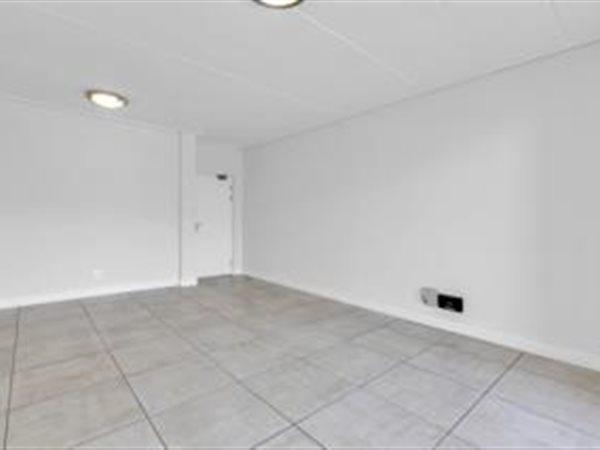 To Let 3 Bedroom Property for Rent in Waterfall Eastern Cape